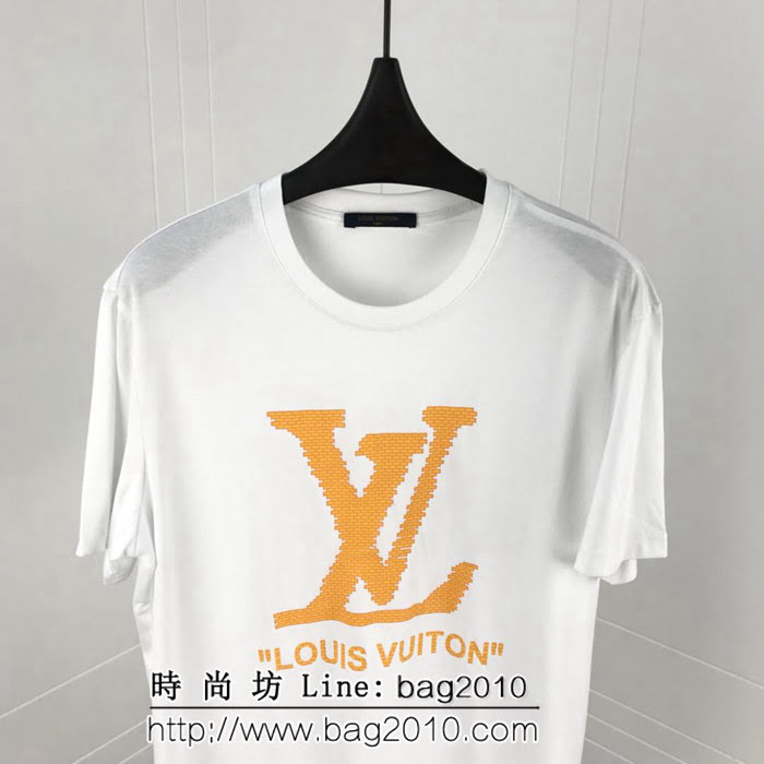 LV路易威登 19早春新款 大LV字母印花 白色純棉 男款短袖 ydi1972